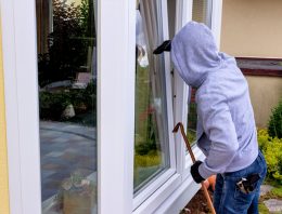 How to know if a burglar is casing your home