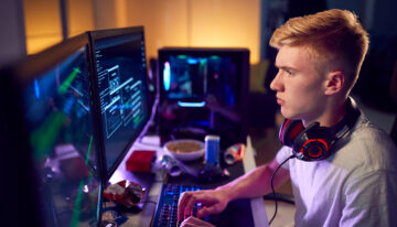 Online gamer miraculously survives real-life bullet to head