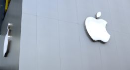 Lunatic murders ex-boyfriend (with an “assist” from Apple)